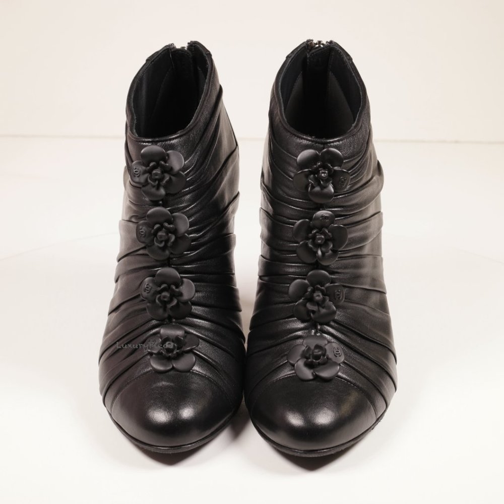 Amazing Chanel Black Leather Camelia Ankle Boots Heels RARE - Picture 2 of 13